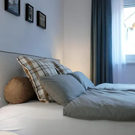 Lux Im Weinort An Der Mosel 펜션 *