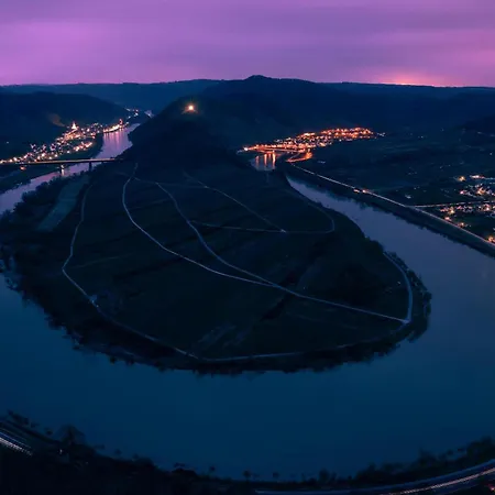 Lux Im Weinort An Der Mosel 펜션 *