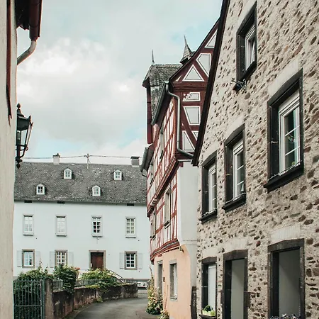 Lux Im Weinort An Der Mosel Pommern